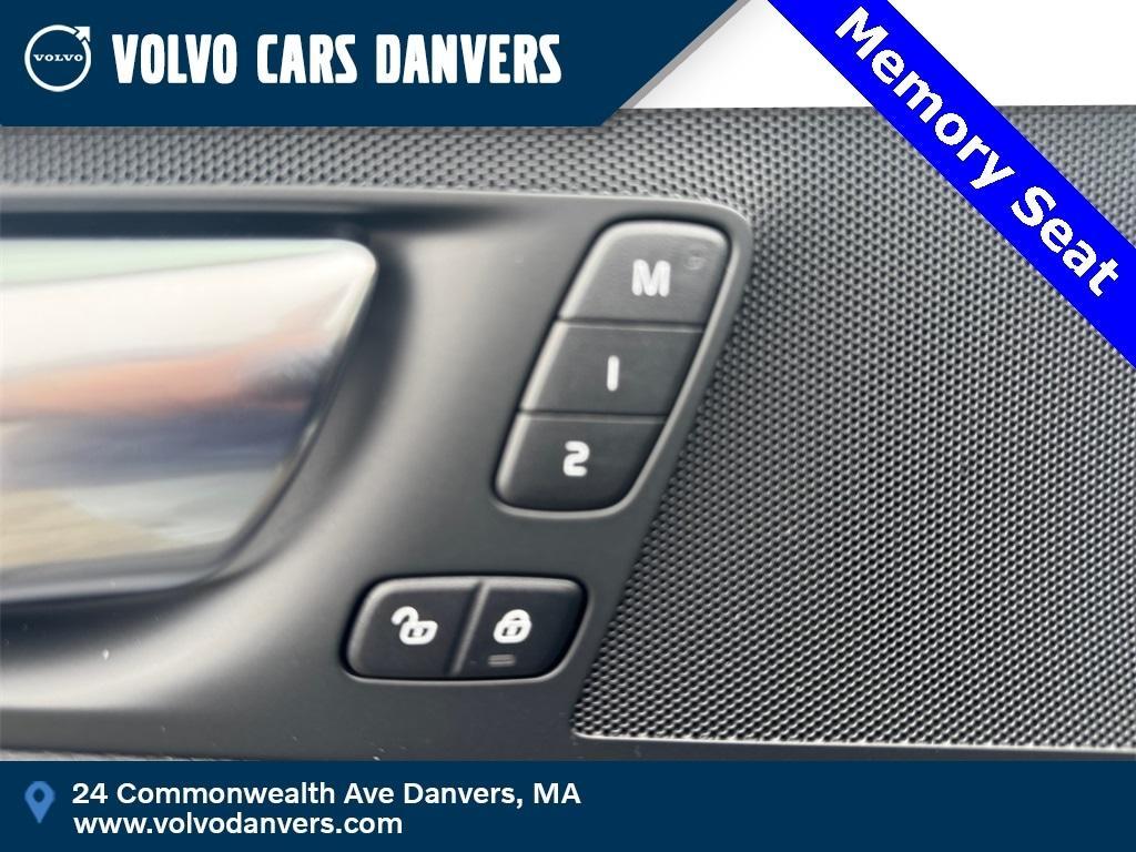 new 2026 Volvo XC60 car, priced at $57,985