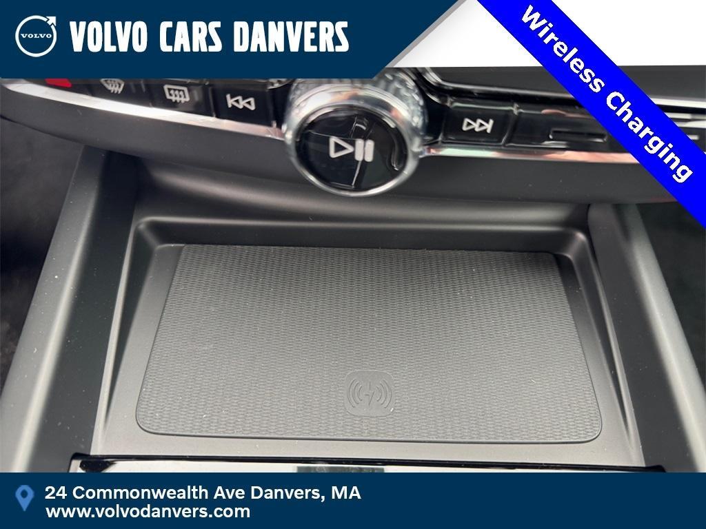 new 2026 Volvo XC60 car, priced at $57,985