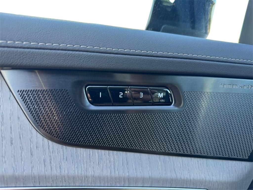 new 2026 Volvo XC90 car, priced at $76,499