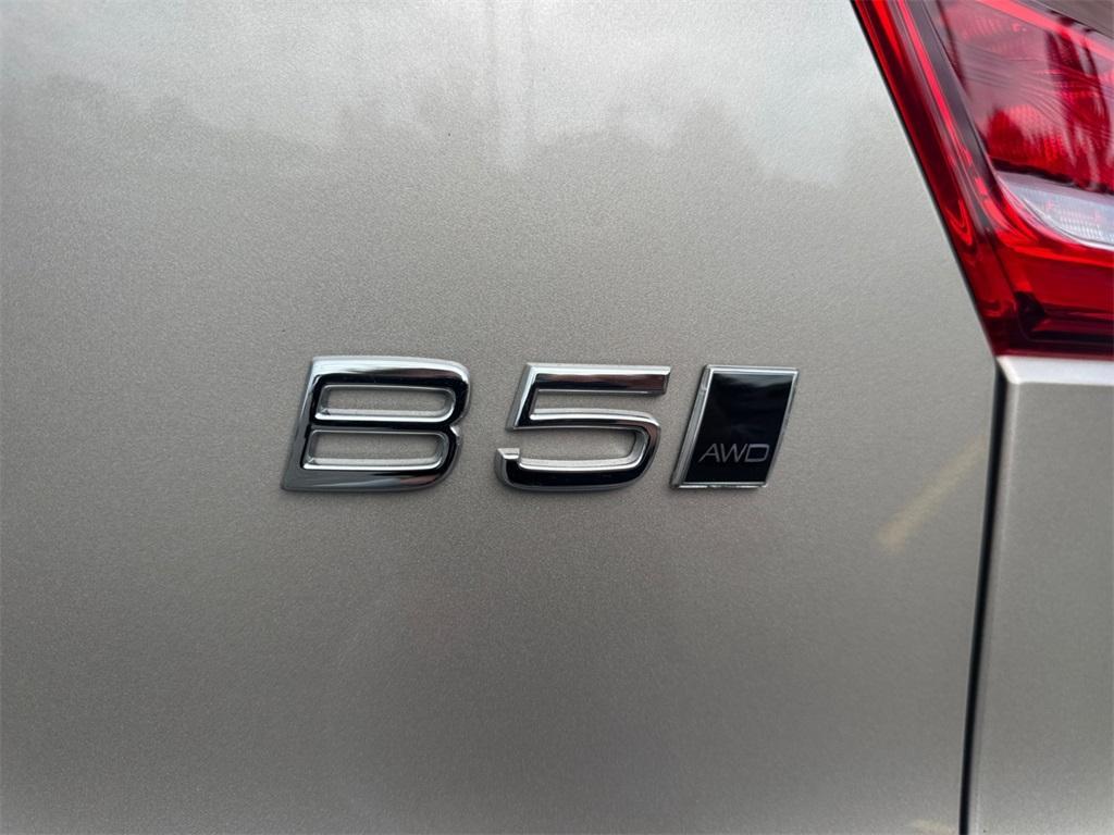 used 2024 Volvo XC40 car, priced at $34,688