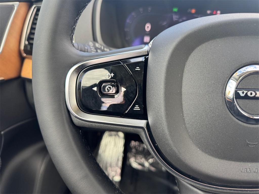 used 2024 Volvo XC90 Recharge Plug-In Hybrid car, priced at $50,593