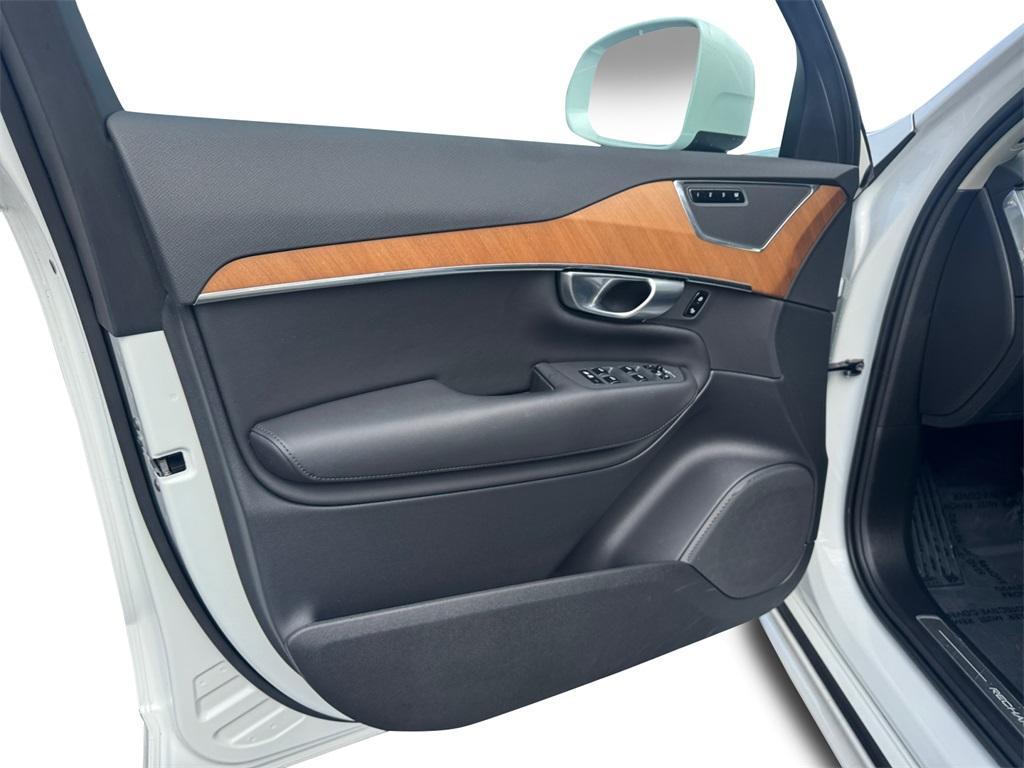 used 2024 Volvo XC90 Recharge Plug-In Hybrid car, priced at $50,593