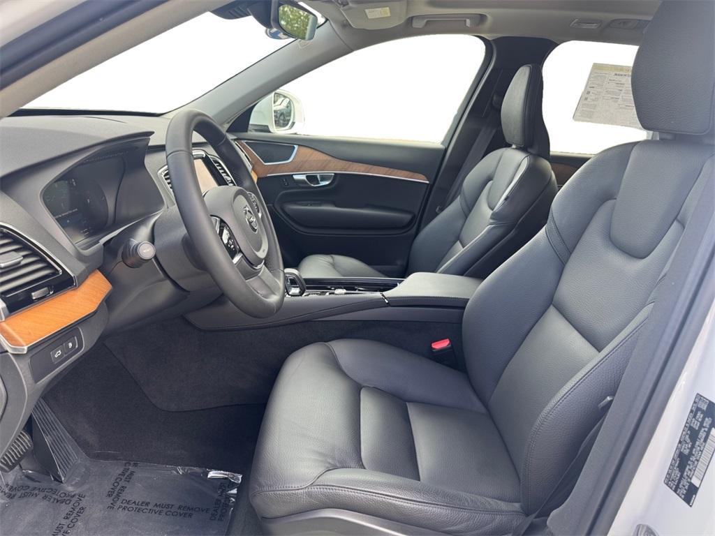 used 2024 Volvo XC90 Recharge Plug-In Hybrid car, priced at $50,593
