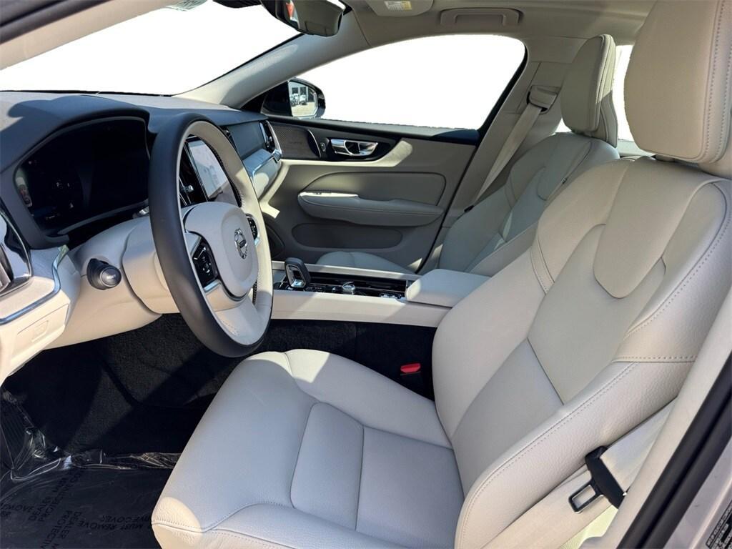 new 2025 Volvo S60 car