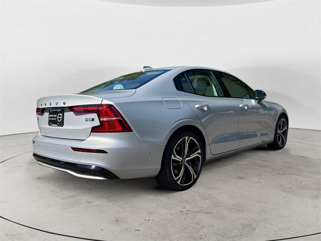 new 2025 Volvo S60 car