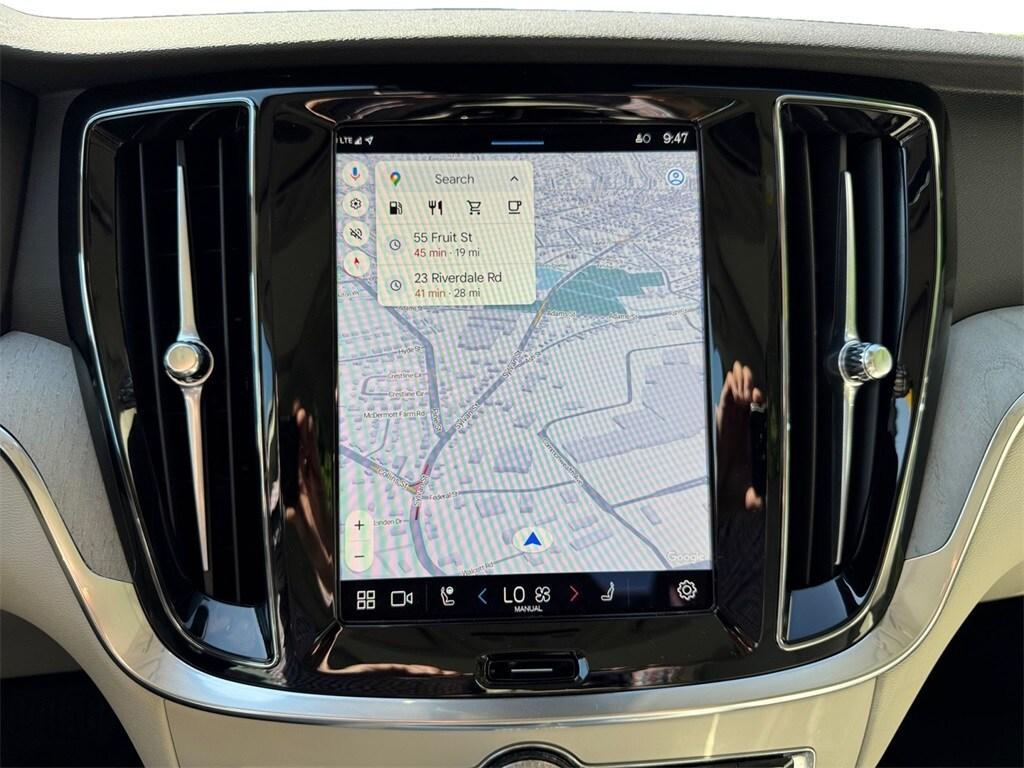 new 2025 Volvo S60 car
