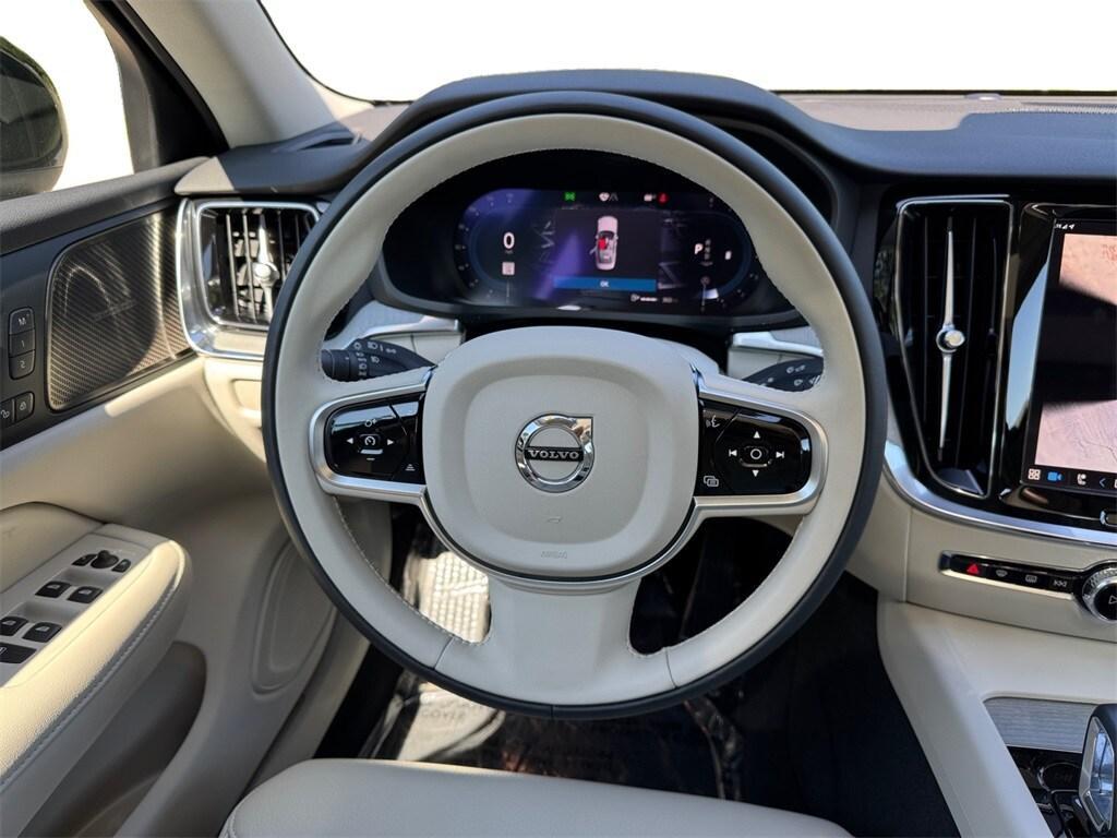 new 2025 Volvo S60 car