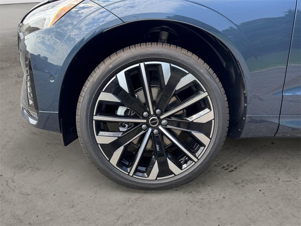 new 2026 Volvo XC60 car, priced at $64,484