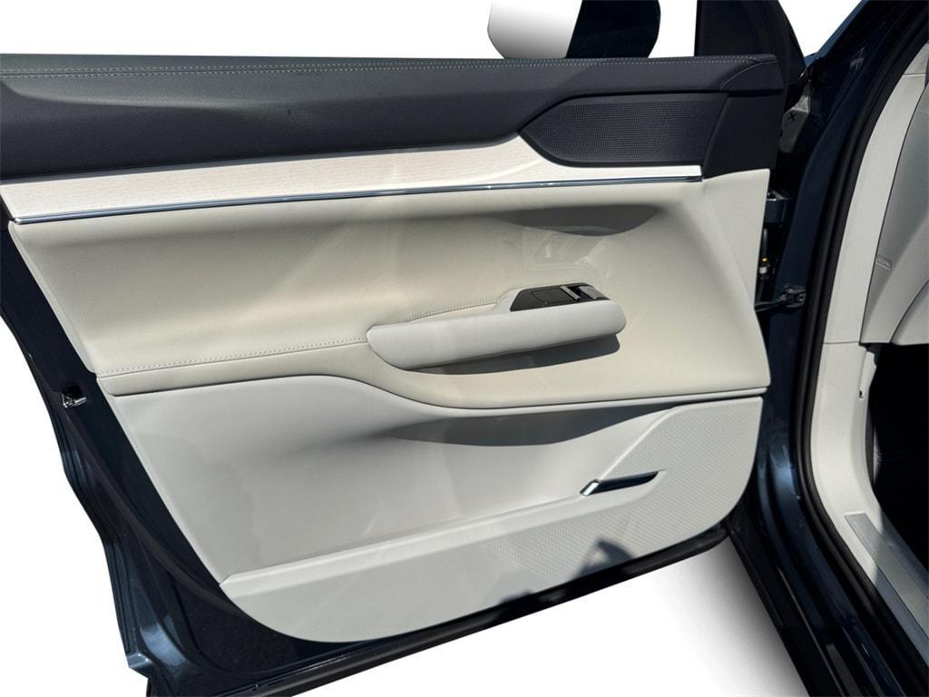 new 2025 Volvo EX90 car, priced at $87,839