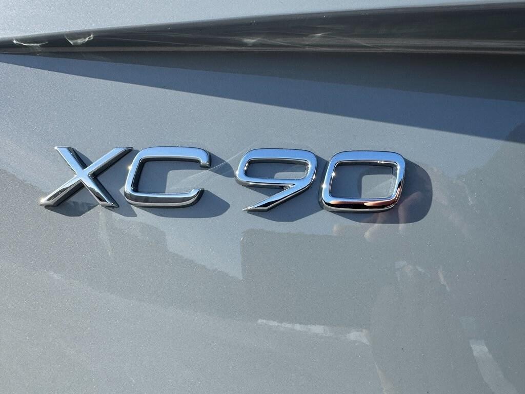 new 2025 Volvo XC90 Plug-In Hybrid car, priced at $78,765