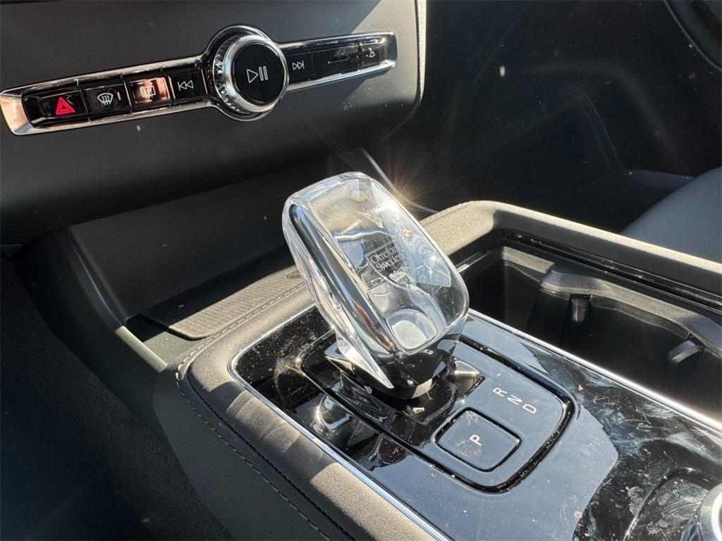 new 2025 Volvo XC90 Plug-In Hybrid car, priced at $78,765