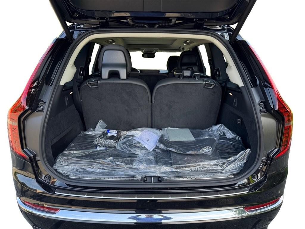 new 2026 Volvo XC90 car, priced at $85,625