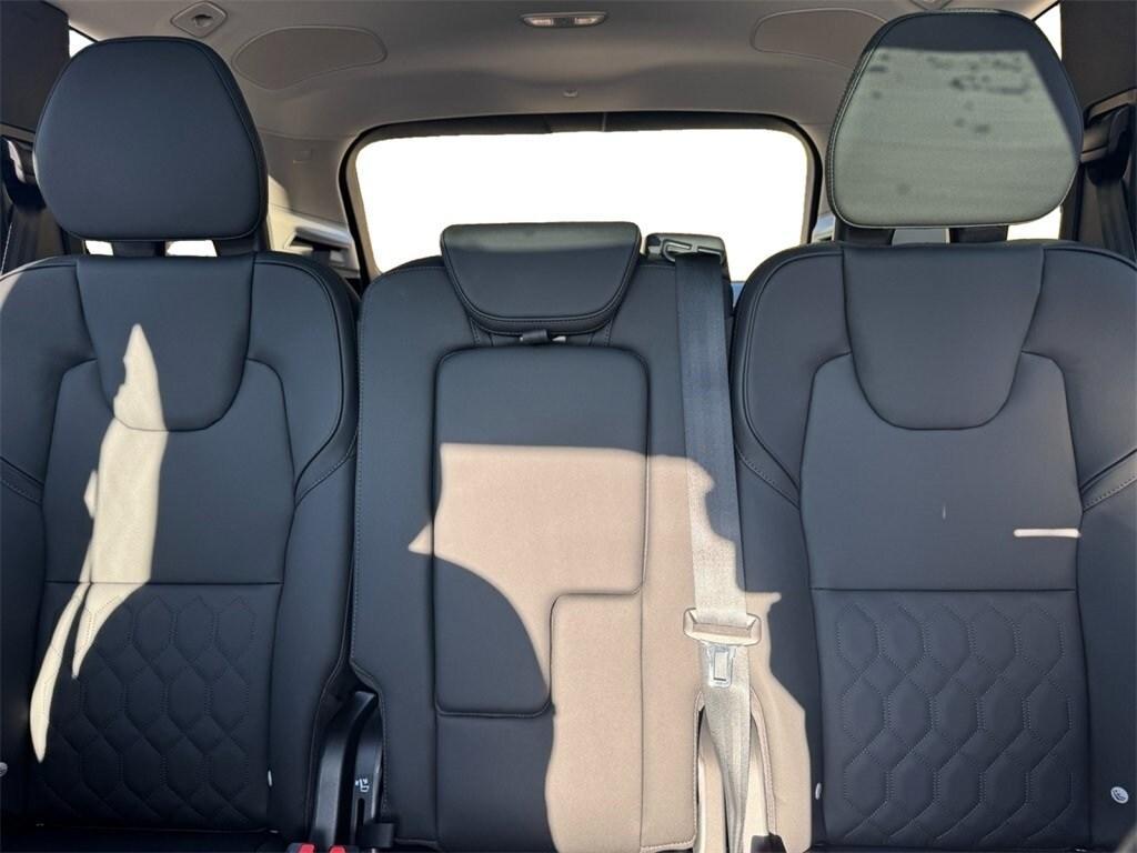 new 2025 Volvo XC90 car, priced at $65,555
