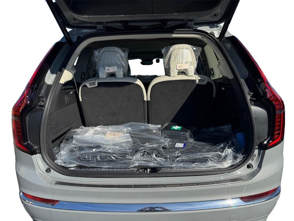 new 2025 Volvo XC90 car, priced at $76,504