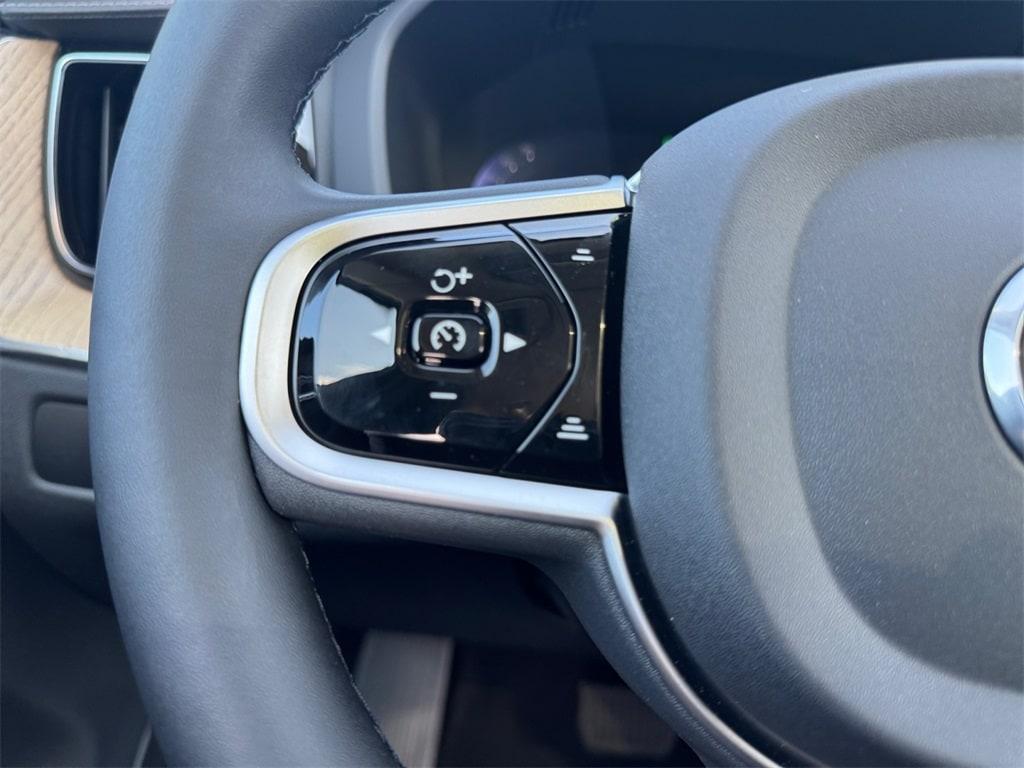 new 2026 Volvo XC60 car, priced at $71,294