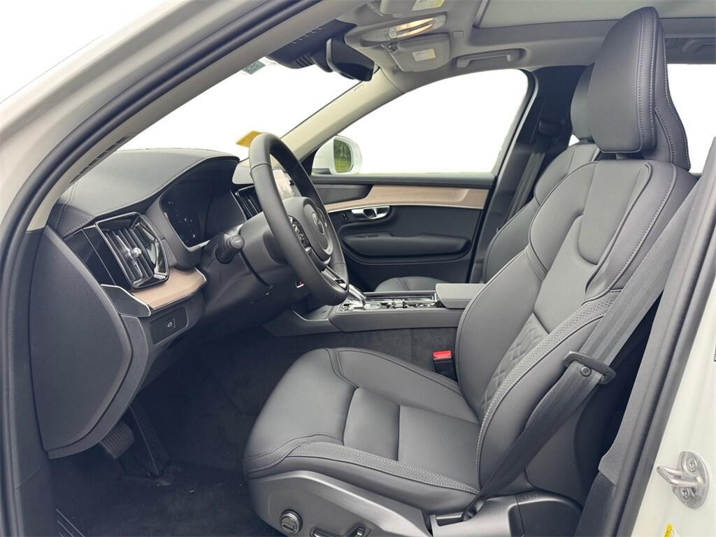 new 2025 Volvo XC90 car, priced at $64,645