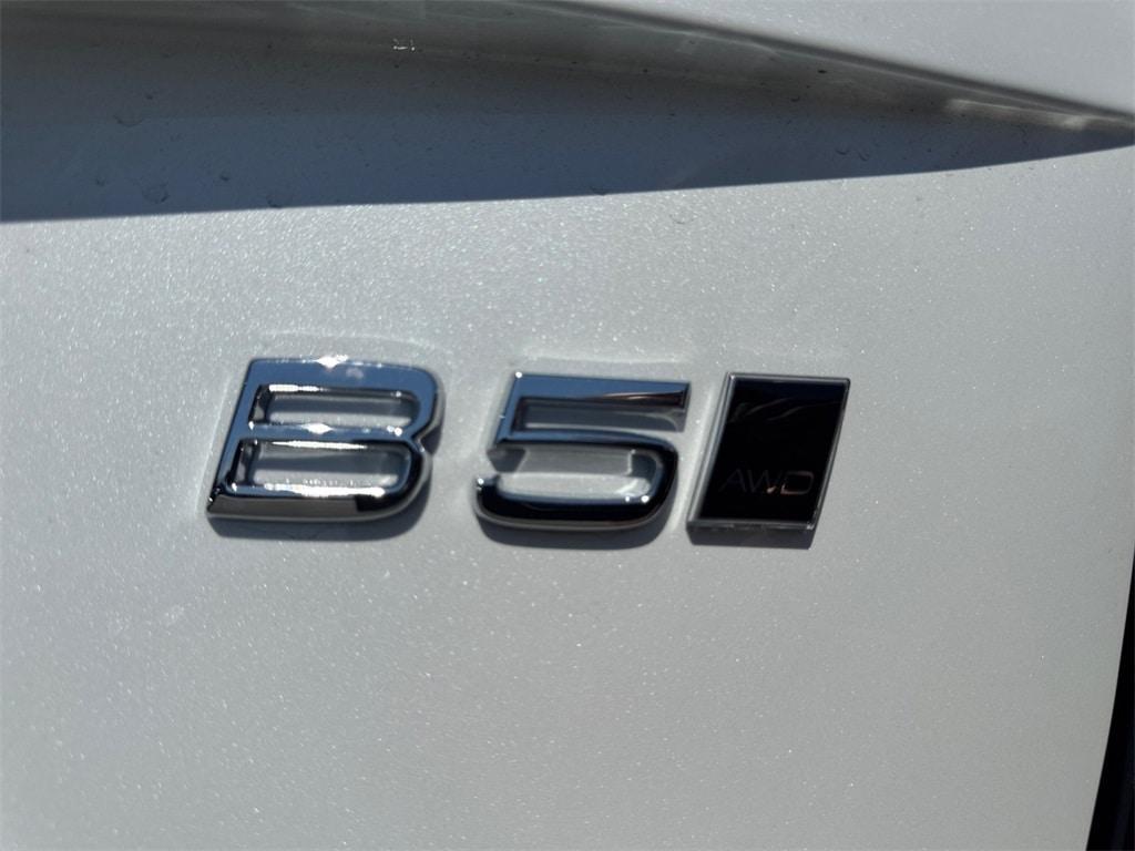 new 2025 Volvo XC90 car, priced at $64,645