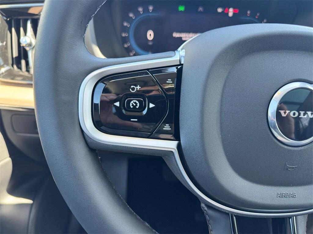 new 2025 Volvo XC90 car, priced at $64,645