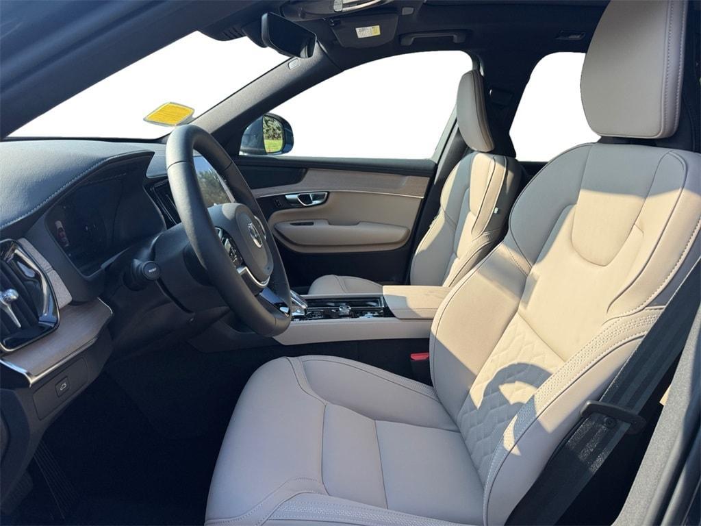 new 2026 Volvo XC90 car, priced at $72,329