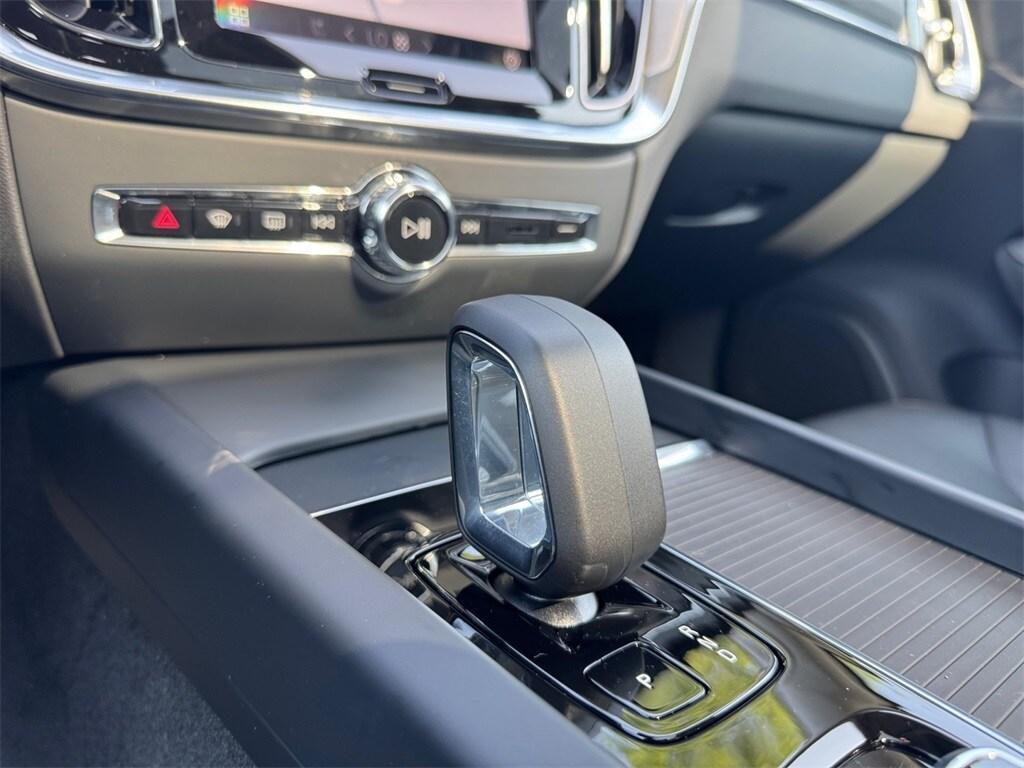 new 2025 Volvo S60 car