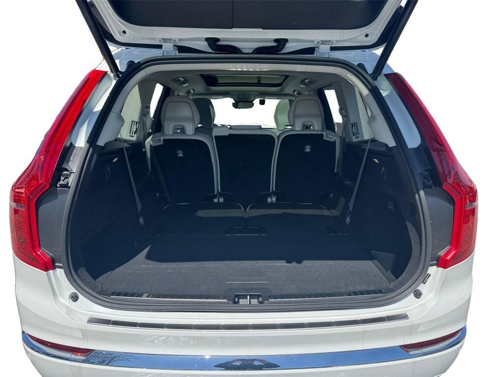 new 2025 Volvo XC90 car, priced at $67,265
