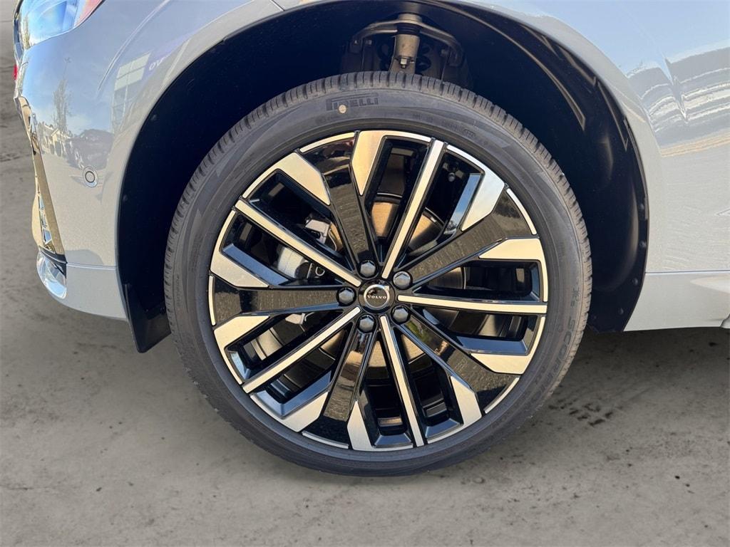 new 2026 Volvo XC60 car, priced at $64,484