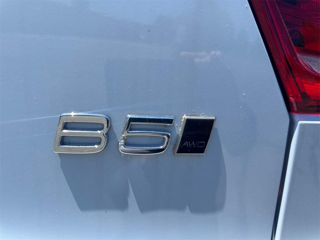 new 2025 Volvo XC40 car, priced at $48,335