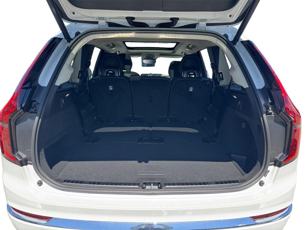 new 2025 Volvo XC90 car, priced at $68,245