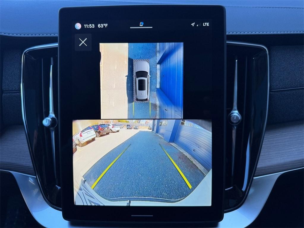 new 2025 Volvo XC90 car, priced at $68,245