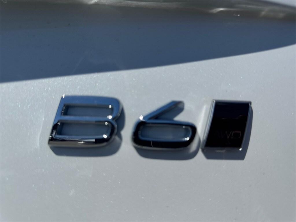 new 2025 Volvo XC90 car, priced at $68,245