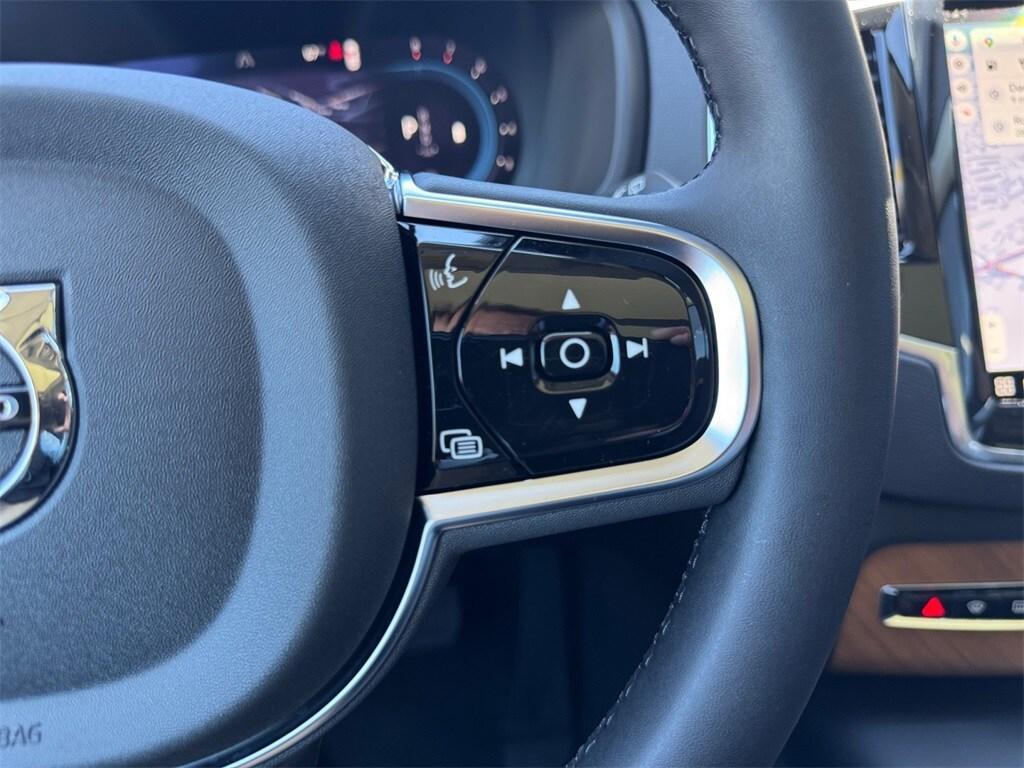 new 2025 Volvo XC90 car, priced at $67,655