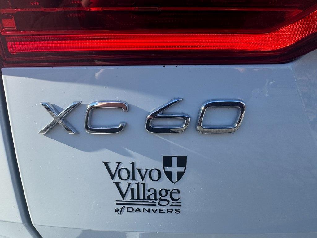 used 2022 Volvo XC60 car, priced at $34,532