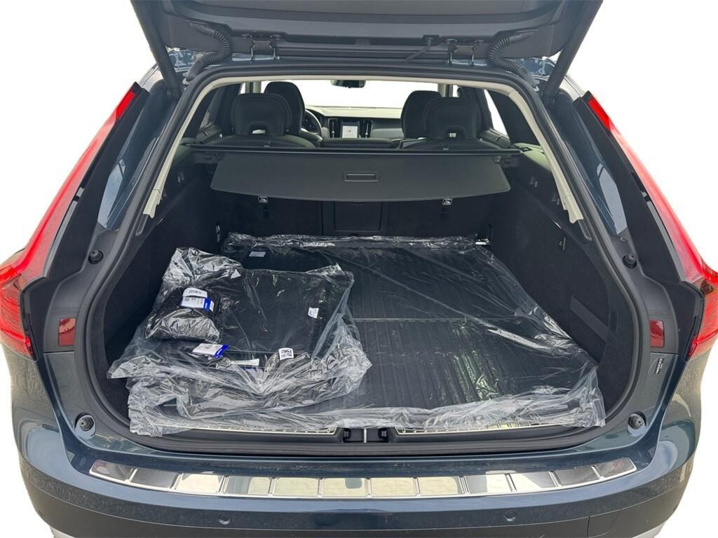 new 2025 Volvo V90 Cross Country car, priced at $68,950