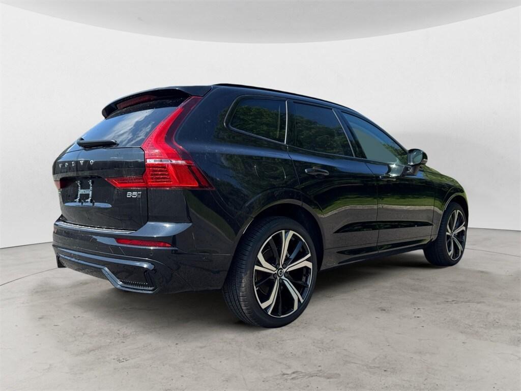 new 2025 Volvo XC60 car, priced at $62,995