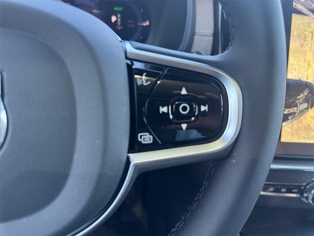new 2025 Volvo XC90 Plug-In Hybrid car, priced at $77,895