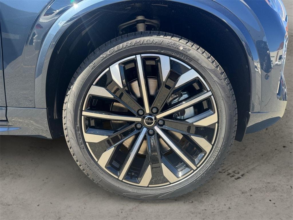 new 2025 Volvo XC90 Plug-In Hybrid car, priced at $77,895