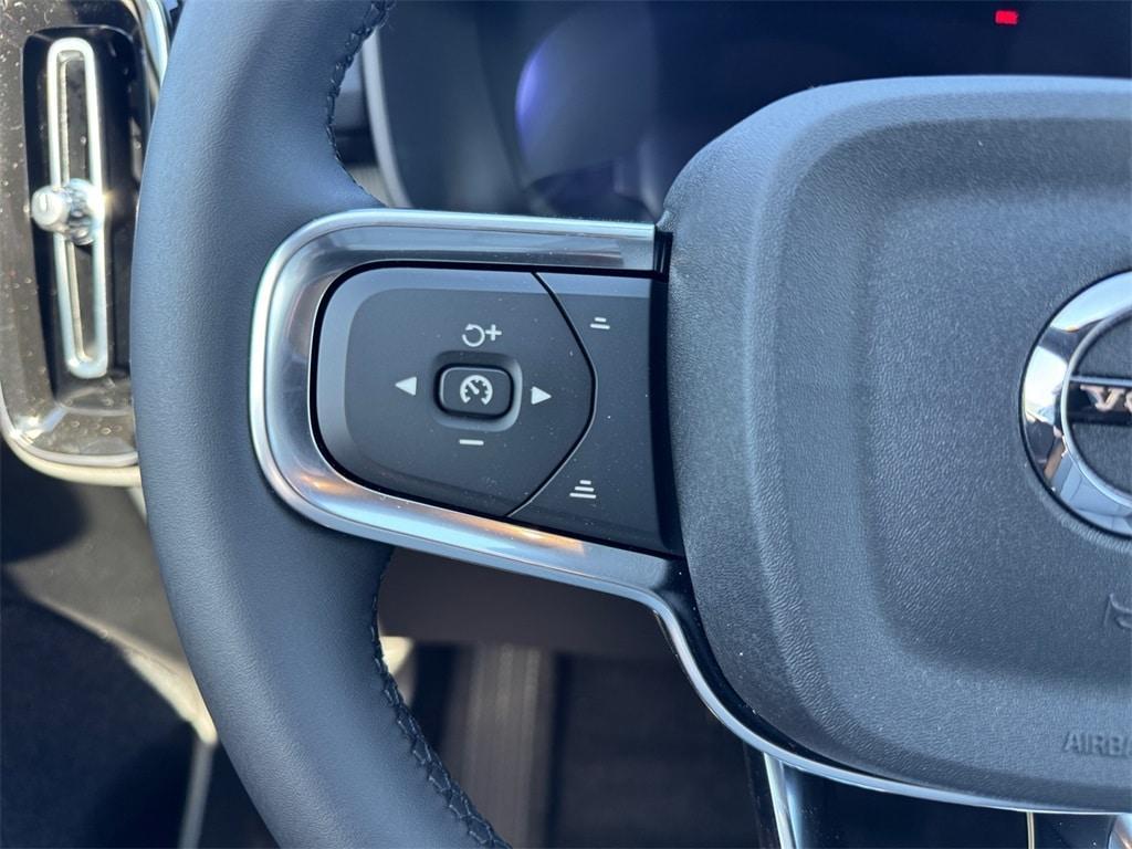 new 2025 Volvo EX40 car, priced at $61,015