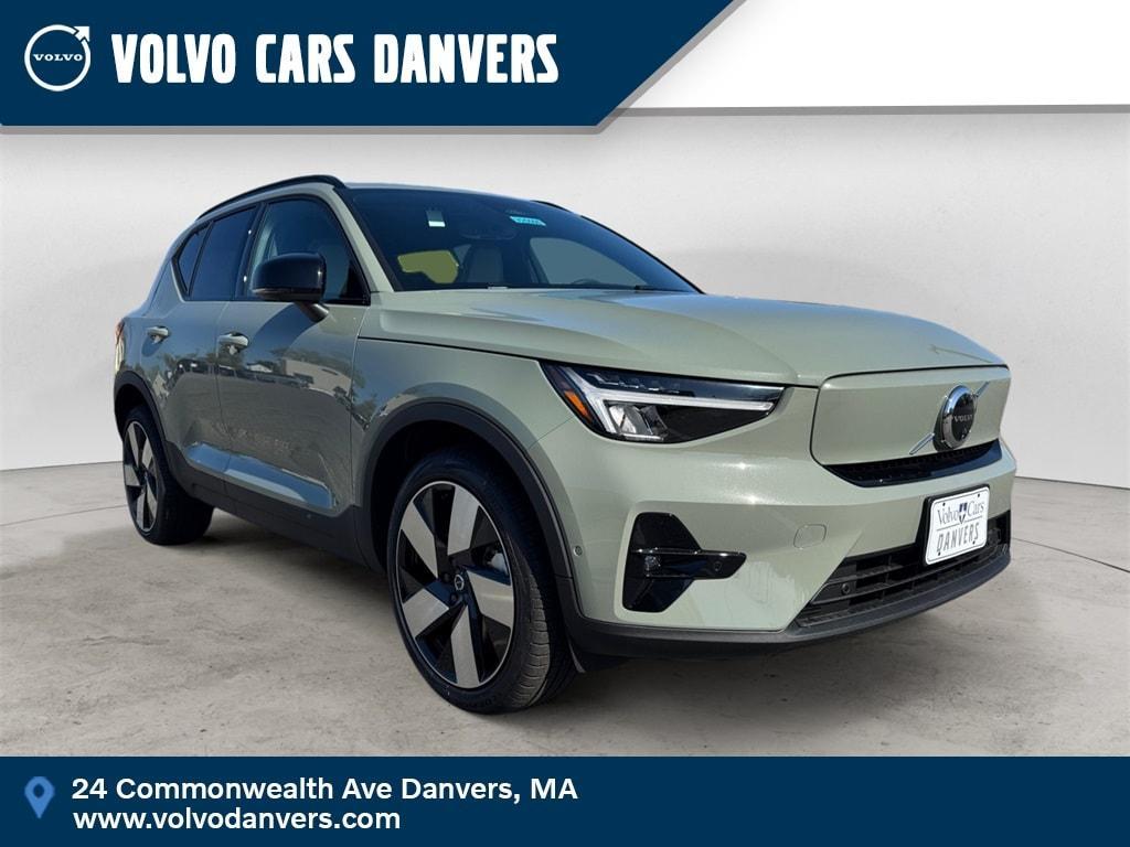 new 2025 Volvo EX40 car, priced at $61,015