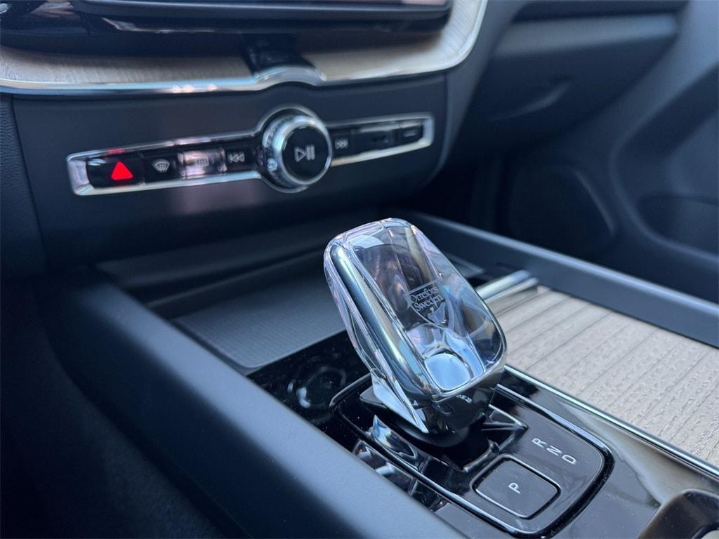 new 2026 Volvo XC60 Plug-In Hybrid car, priced at $74,984