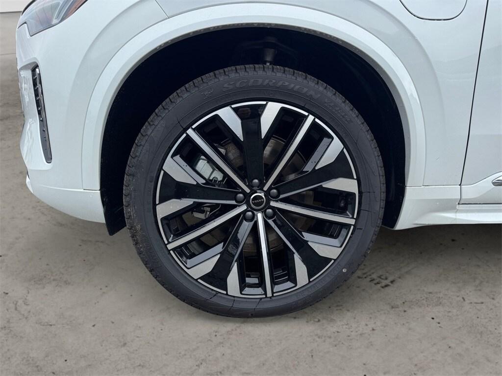 new 2025 Volvo XC90 Plug-In Hybrid car, priced at $76,005