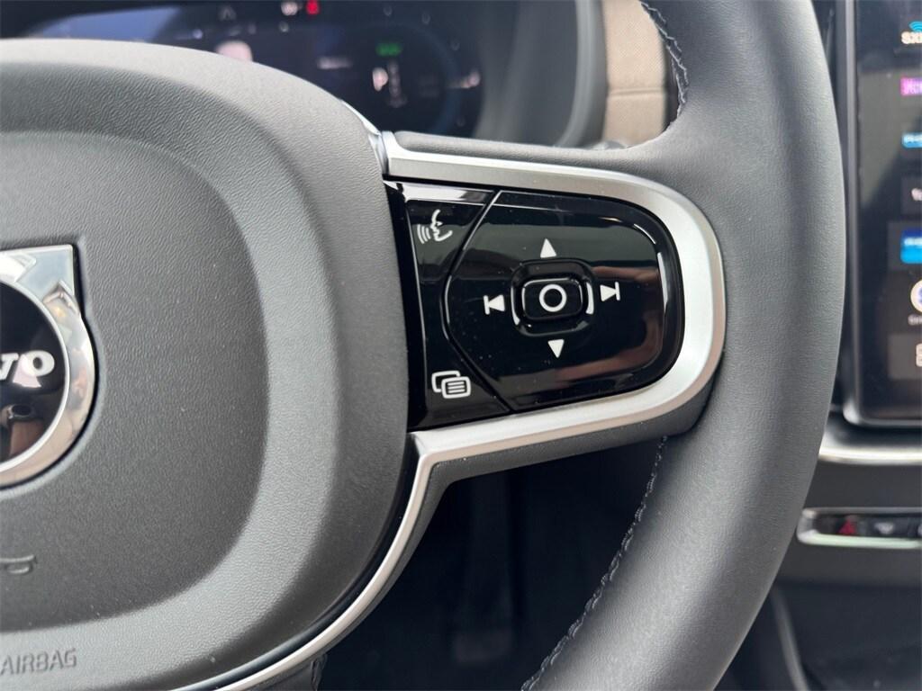 new 2025 Volvo XC90 Plug-In Hybrid car, priced at $76,005