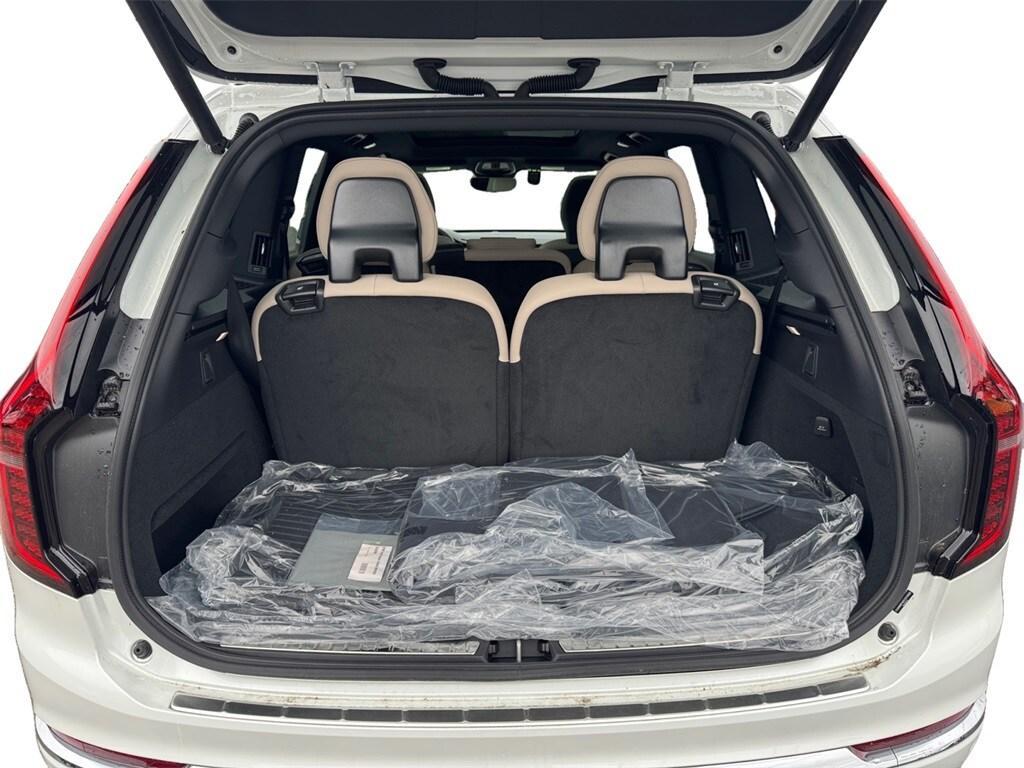 new 2025 Volvo XC90 Plug-In Hybrid car, priced at $76,005