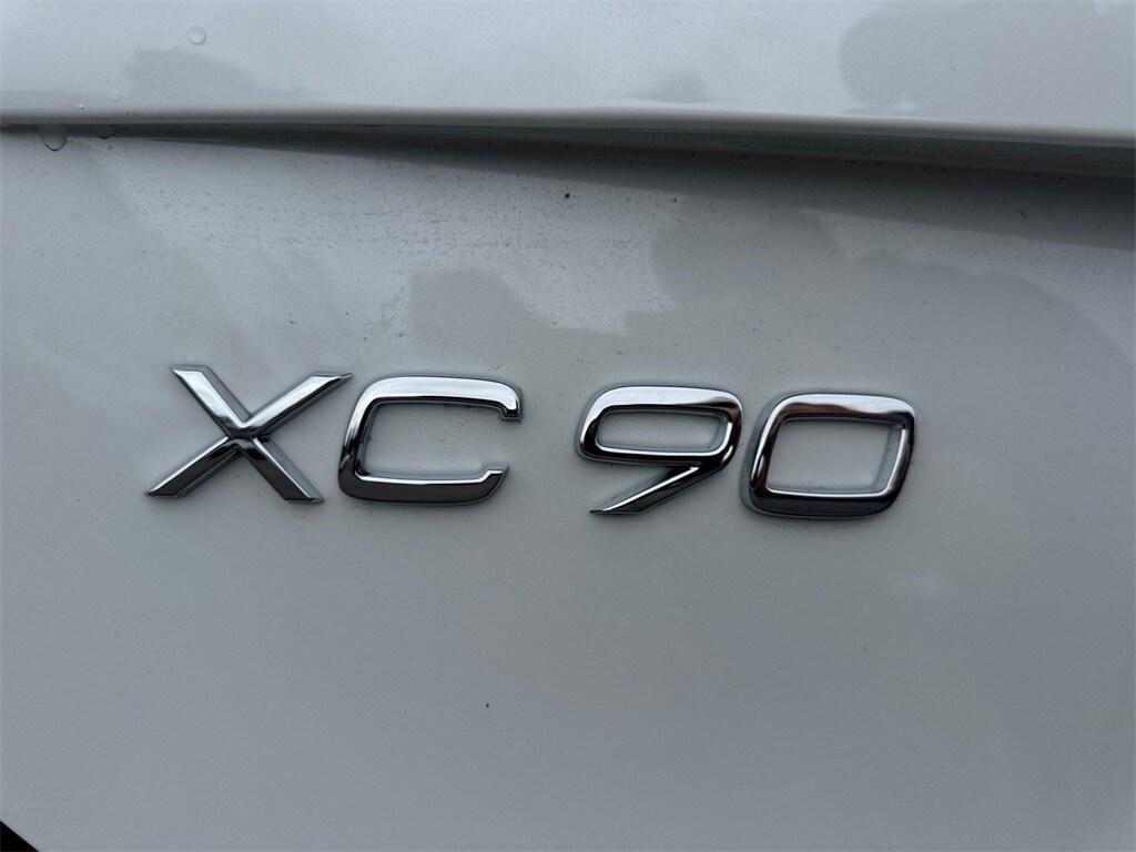 new 2025 Volvo XC90 Plug-In Hybrid car, priced at $76,005