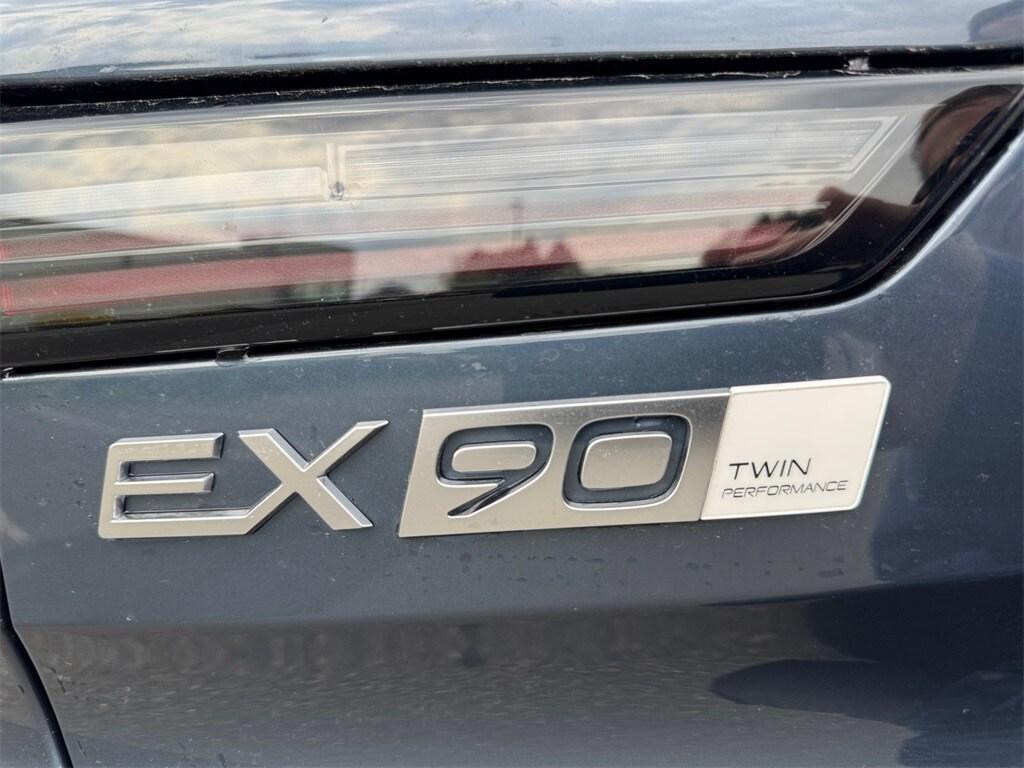 new 2025 Volvo EX90 car