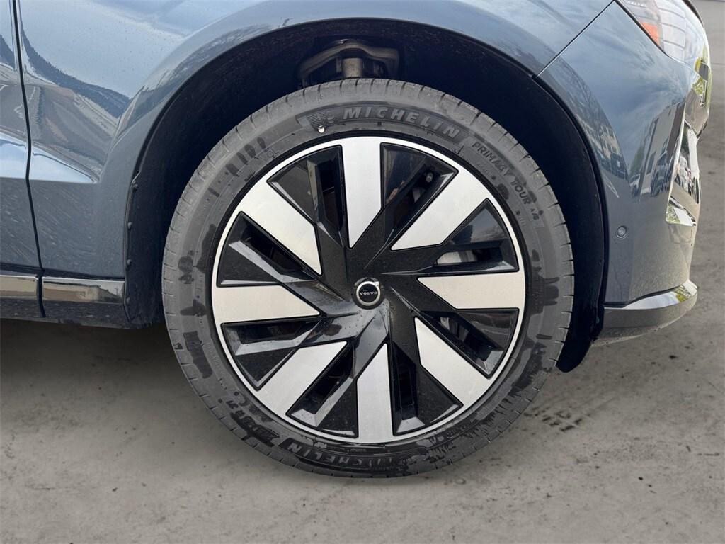 new 2025 Volvo EX90 car