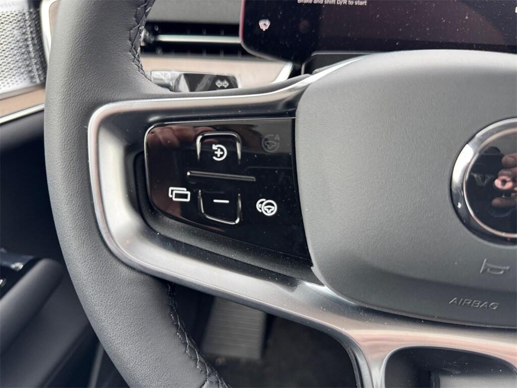 new 2025 Volvo EX90 car