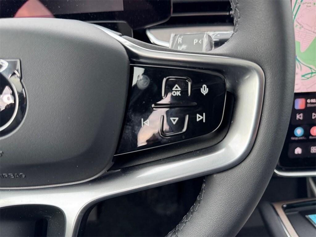 new 2025 Volvo EX90 car