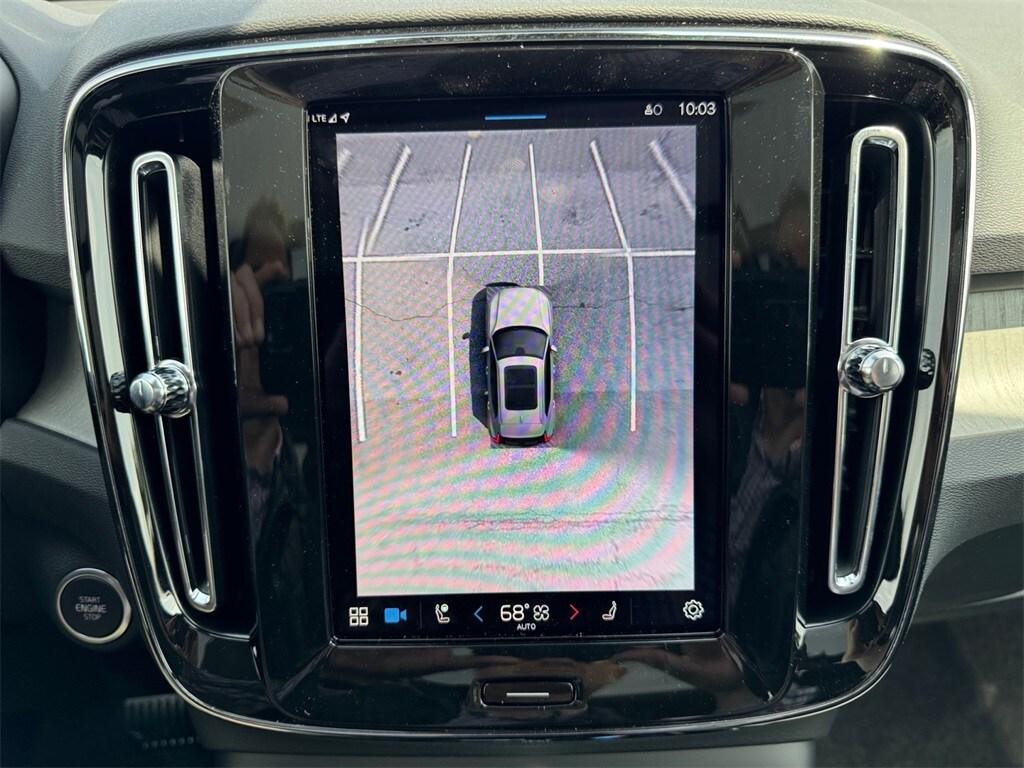 new 2025 Volvo XC40 car