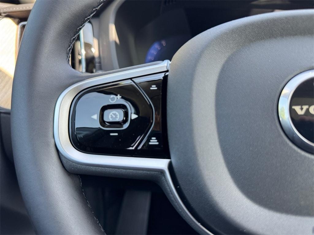 new 2026 Volvo XC60 car, priced at $65,299