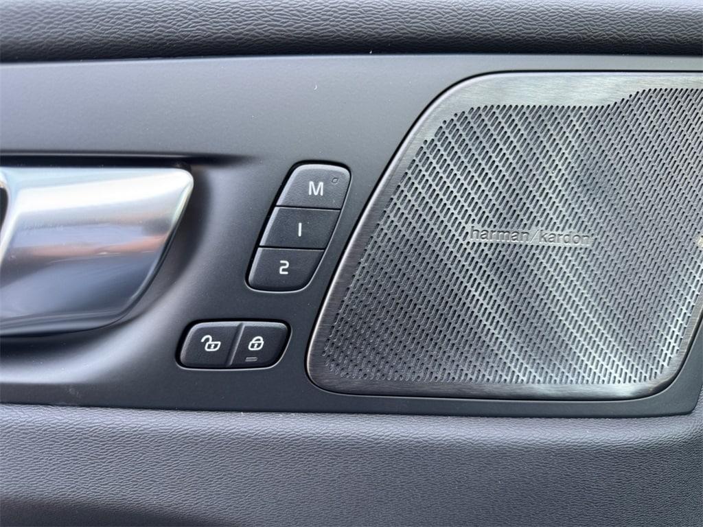 new 2026 Volvo XC60 car, priced at $65,299